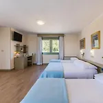 Palace 3*